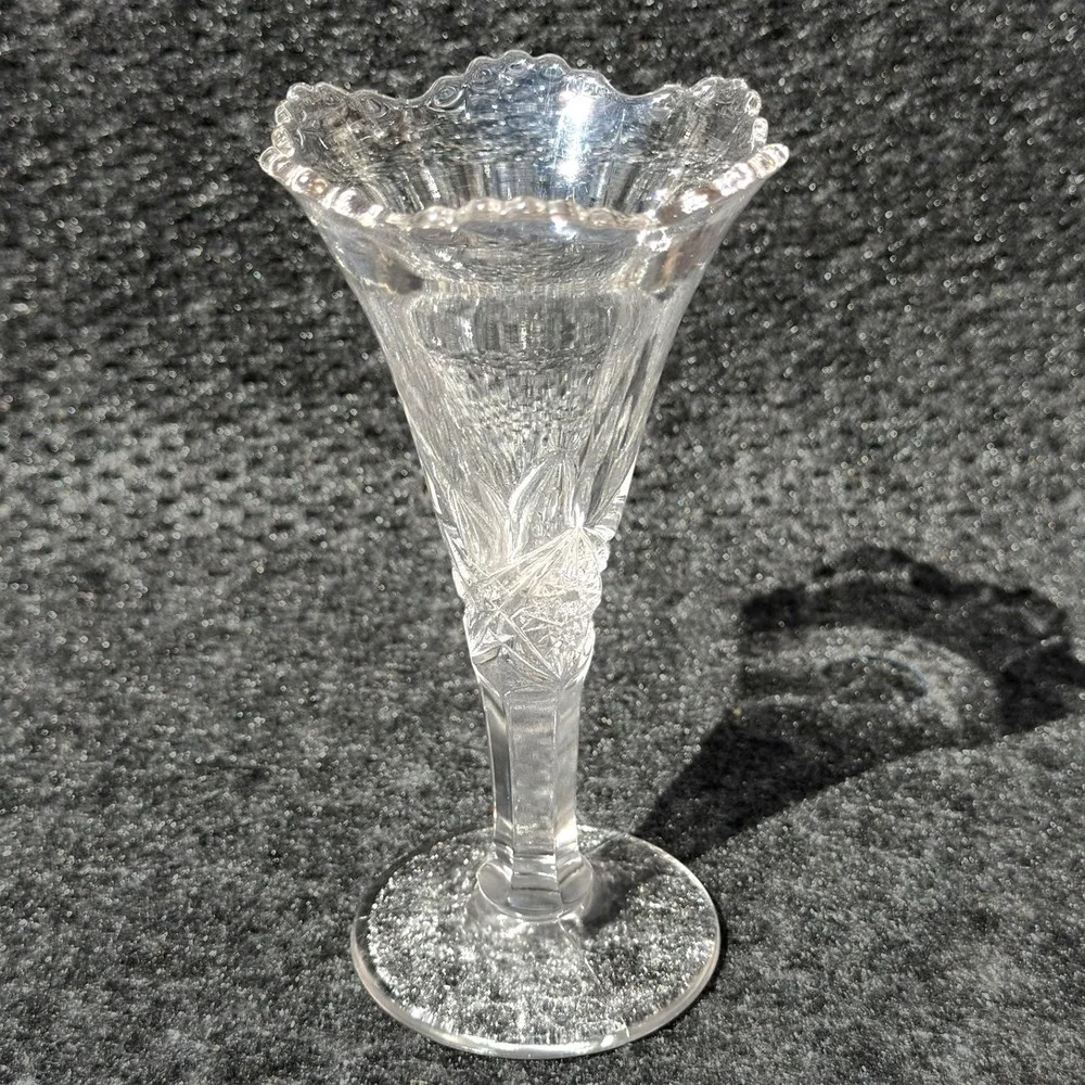 Vintage Clear Pressed Glass Bud Vase Scalloped Rim Star Diamond Pattern 6 Inch